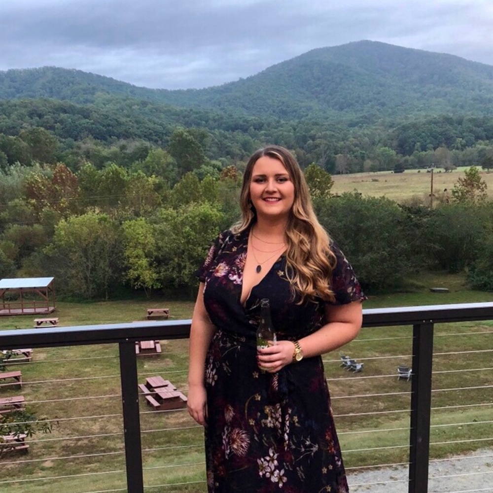 Meet your Posher, Andrea